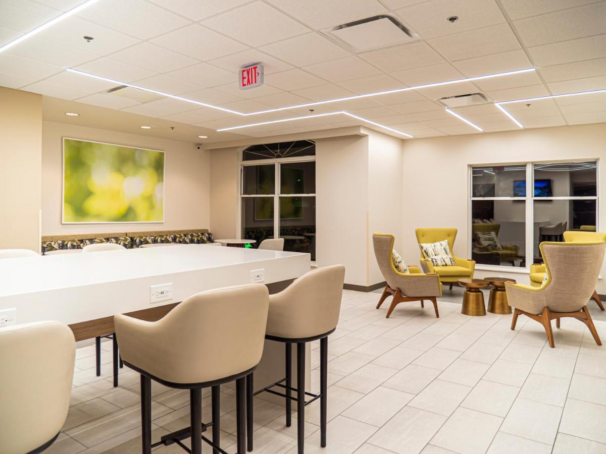 Wyndham Garden Mcallen At La Plaza Mall Bagian luar foto