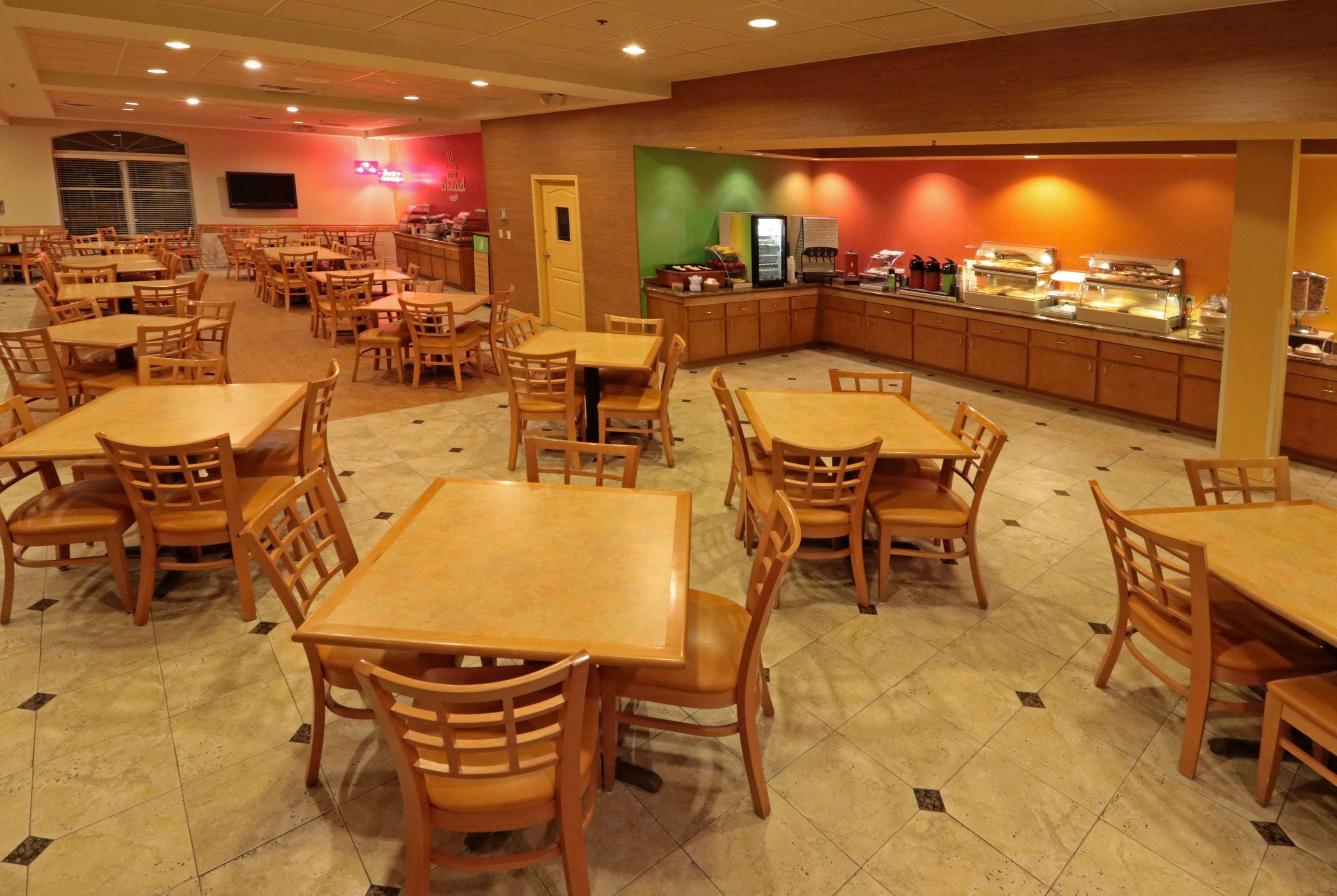 Wyndham Garden Mcallen At La Plaza Mall Bagian luar foto