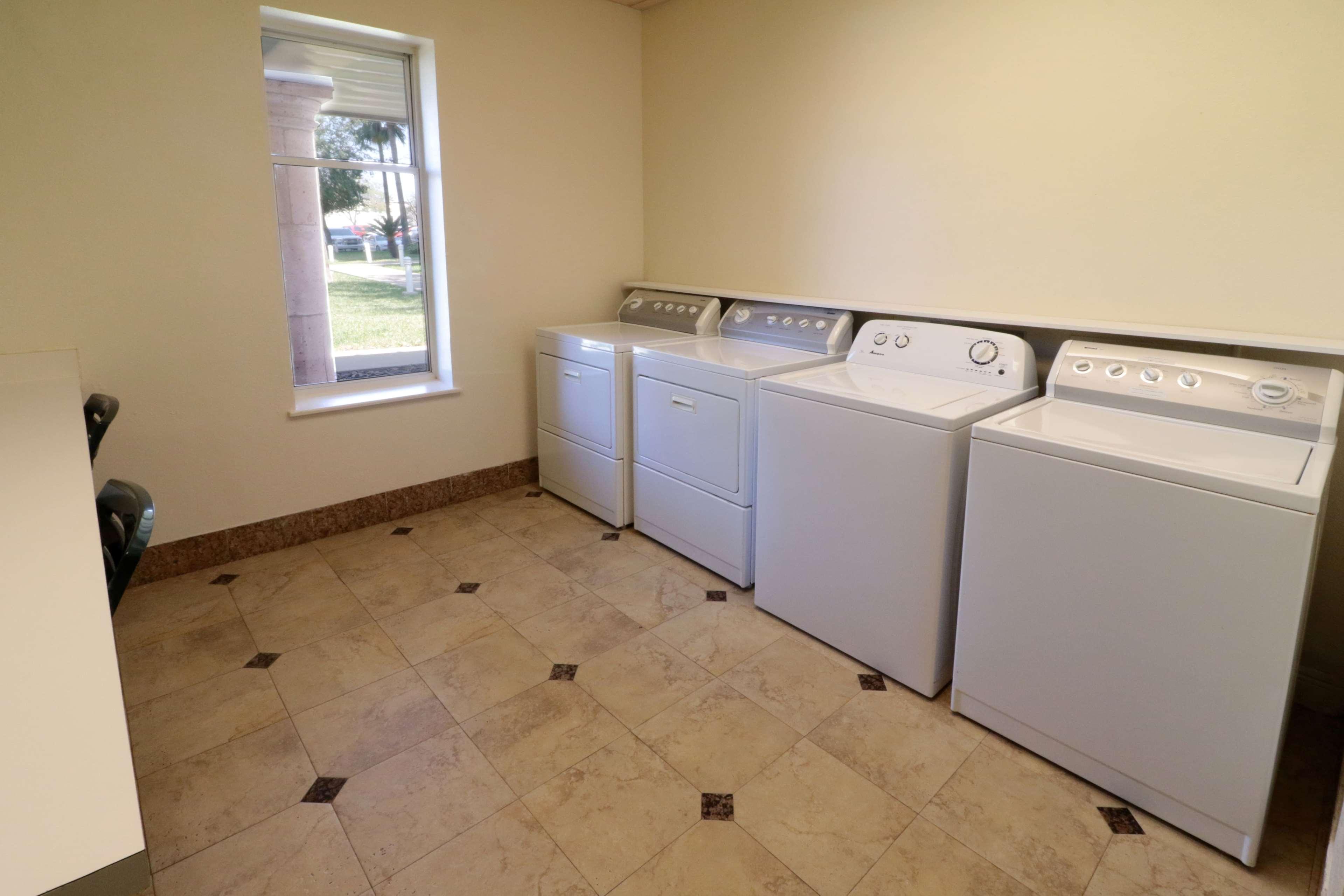 Wyndham Garden Mcallen At La Plaza Mall Bagian luar foto