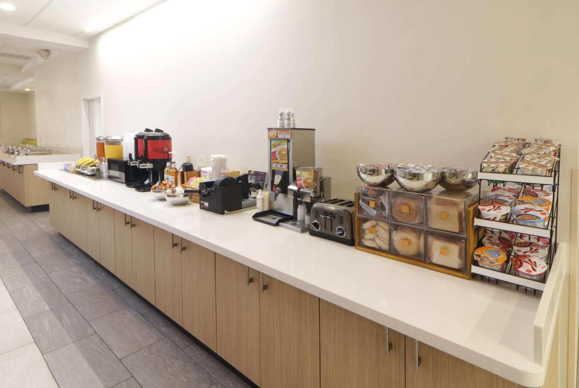 Wyndham Garden Mcallen At La Plaza Mall Bagian luar foto